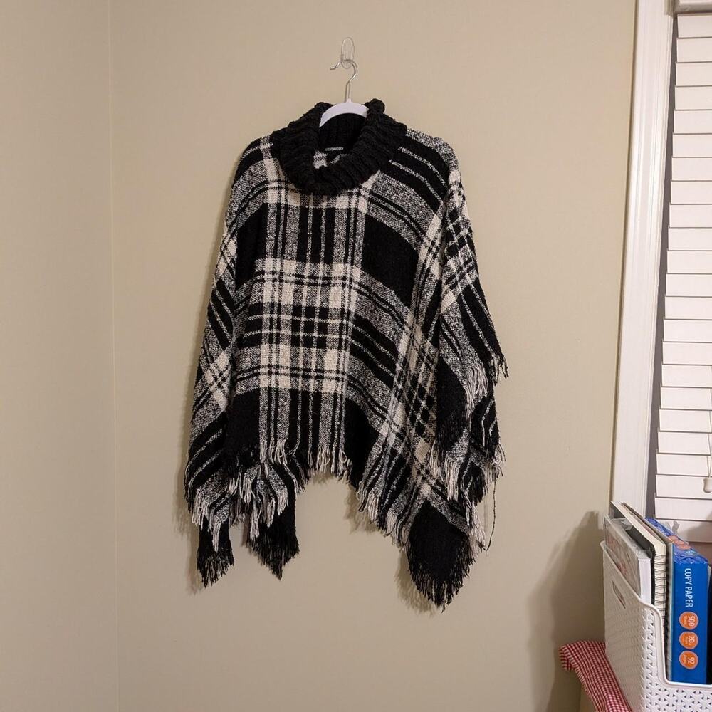 Steve Madden Cozy Goth Plaid Turtleneck Poncho Sweater Cape With Fringe Sz OS